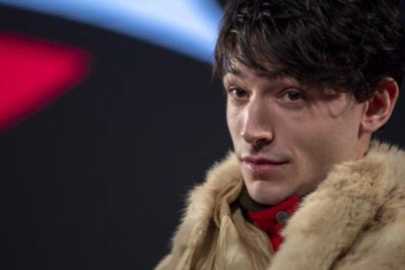 Ezra Miller ¡ESTA FUERA DE CONTROL!