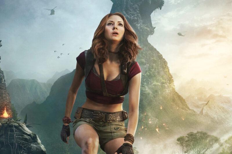 #KarenGillan le pide a James Gunn ser la nueva Hiedra Venenosa